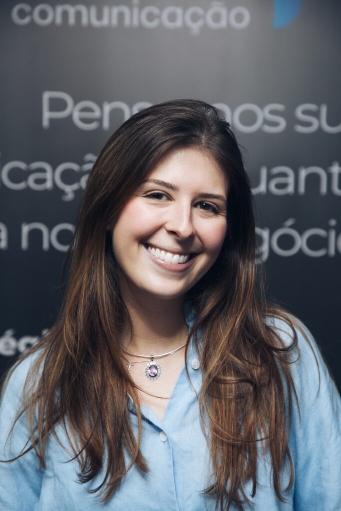 Laura Bernardes, gerente de seo na hedgehog digital